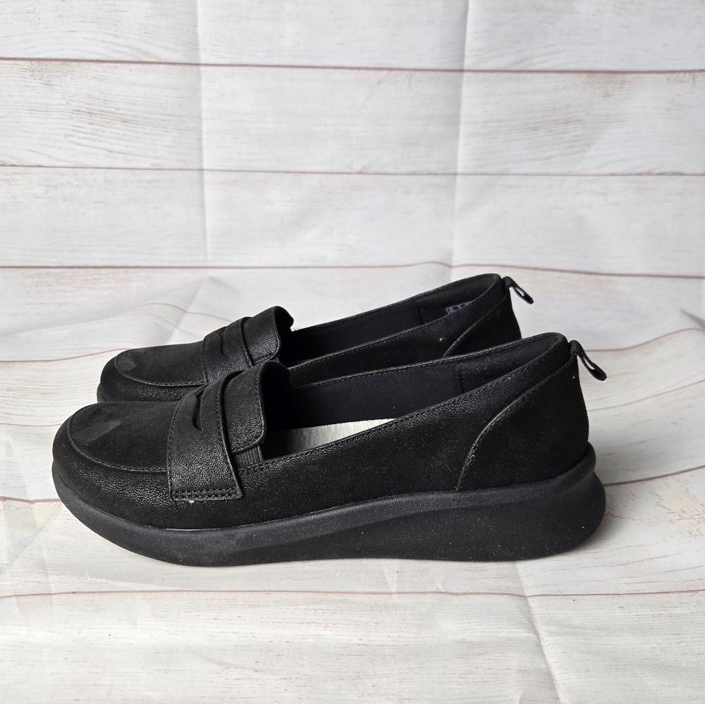 Cloudsteppers by Clarks Women Slip-on Loafers Black 8